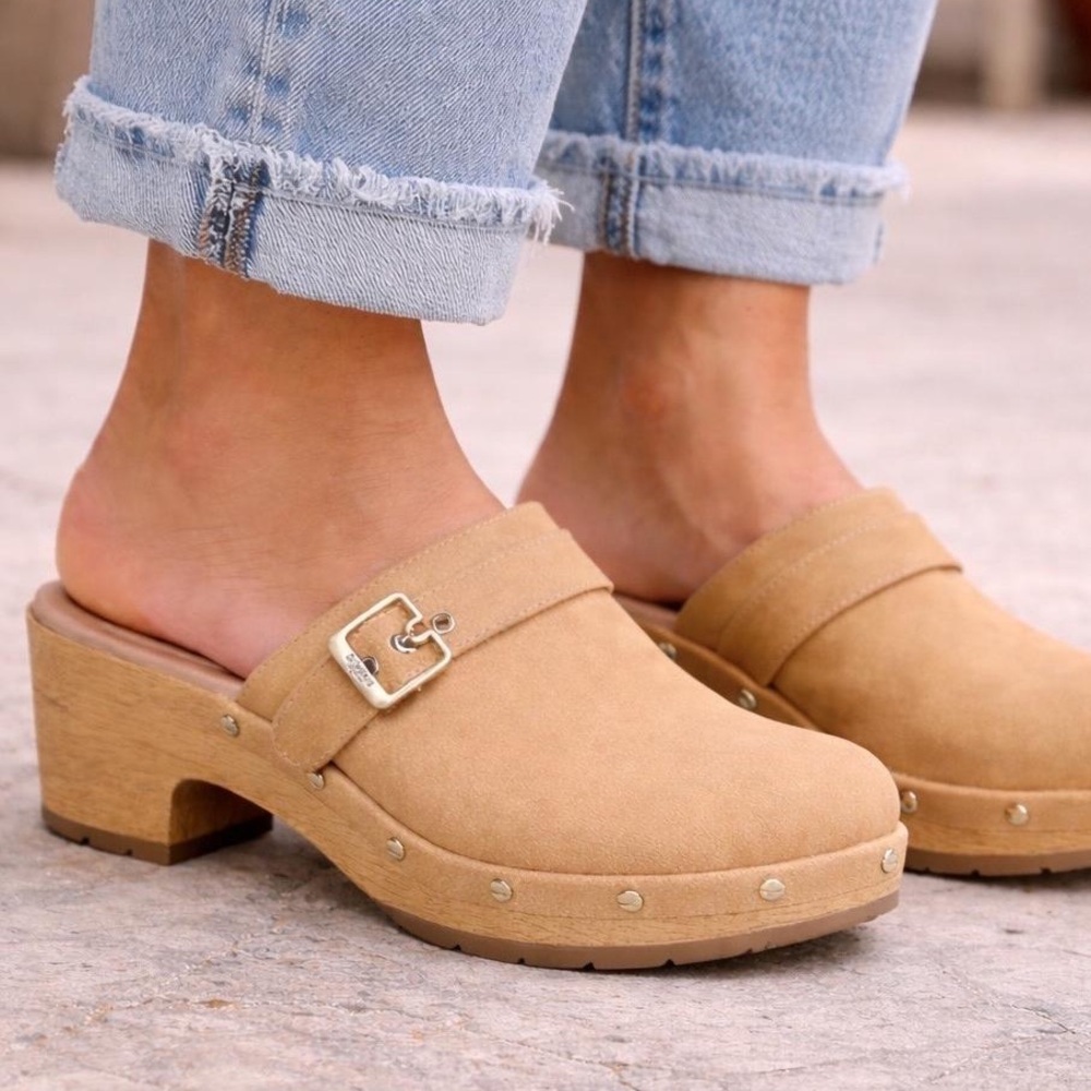 DR. SCHOLL’S THROWBACK CLOGS SIZE 7.5‎